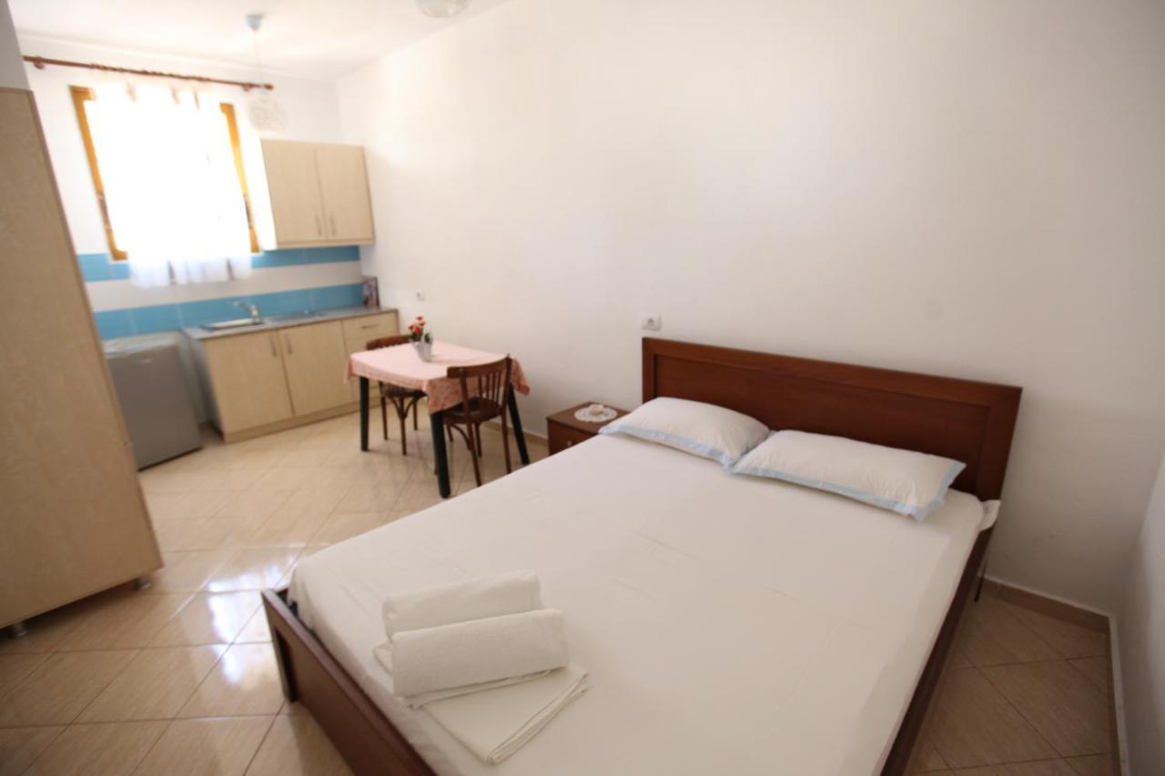 Hotel Lagjini Lukovë 外观 照片